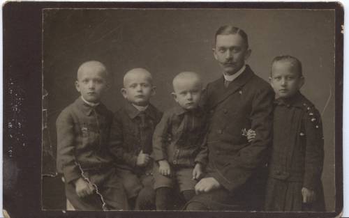        Zdj: 31 
Dodane: 2005.10.9