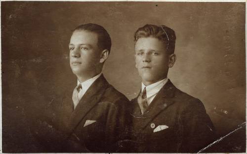        Zdj: 1278 
Dodane: 2011.08.31