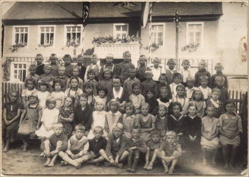        Zdj: 1967 
Dodane: 2013.06.3