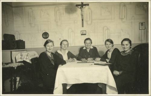 Zdj: 1972
Dodane: 2013.06.3