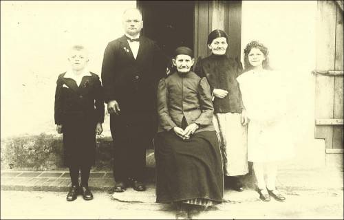        Zdj: 1979 
Dodane: 2013.06.4