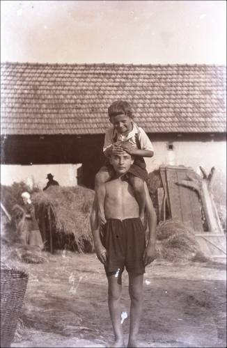 Zdj: 2044
Dodane: 2013.12.9